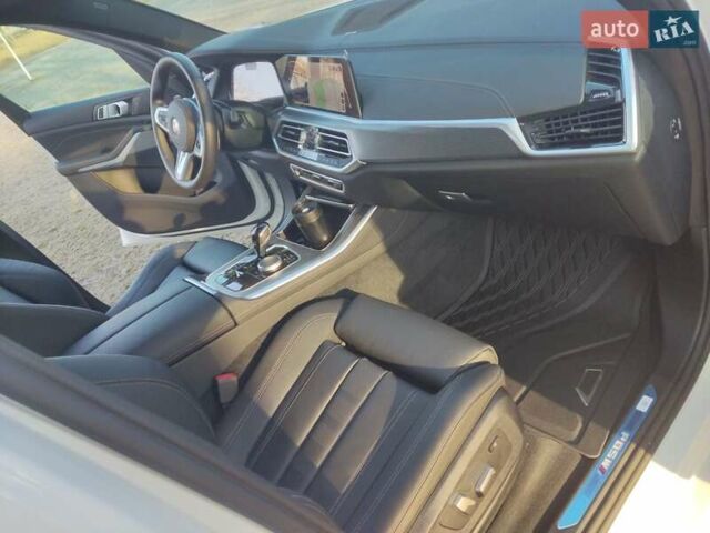 Белый БМВ Х5, объемом двигателя 3 л и пробегом 2 тыс. км за 92700 $, фото 19 на Automoto.ua