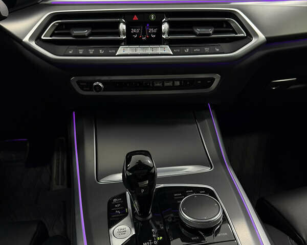 Белый БМВ Х5, объемом двигателя 3 л и пробегом 43 тыс. км за 62500 $, фото 25 на Automoto.ua