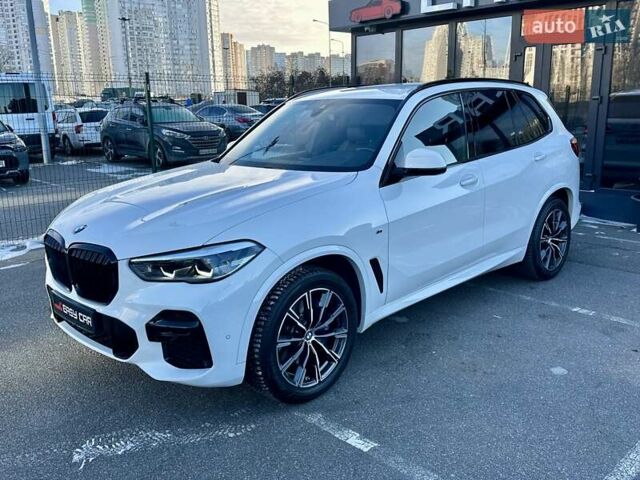 Белый БМВ Х5, объемом двигателя 3 л и пробегом 72 тыс. км за 67900 $, фото 14 на Automoto.ua