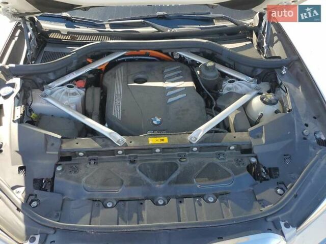 Белый БМВ Х5, объемом двигателя 3 л и пробегом 94 тыс. км за 26000 $, фото 11 на Automoto.ua