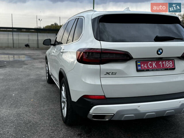 Белый БМВ Х5, объемом двигателя 3 л и пробегом 19 тыс. км за 57000 $, фото 5 на Automoto.ua