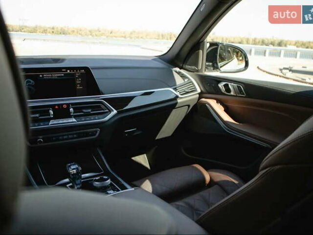 Белый БМВ Х5, объемом двигателя 3 л и пробегом 63 тыс. км за 74900 $, фото 32 на Automoto.ua