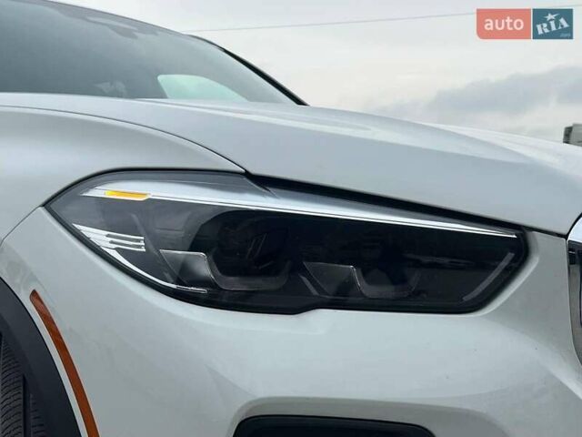 Белый БМВ Х5, объемом двигателя 3 л и пробегом 44 тыс. км за 66290 $, фото 12 на Automoto.ua