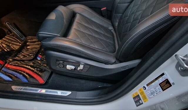 Белый БМВ Х5, объемом двигателя 3 л и пробегом 89 тыс. км за 82000 $, фото 7 на Automoto.ua