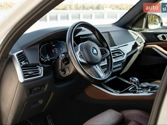 Белый БМВ Х5, объемом двигателя 3 л и пробегом 63 тыс. км за 74900 $, фото 14 на Automoto.ua