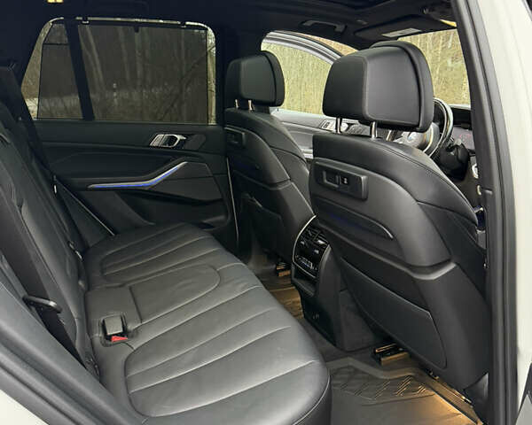Білий БМВ Х5, об'ємом двигуна 3 л та пробігом 92 тис. км за 72000 $, фото 11 на Automoto.ua