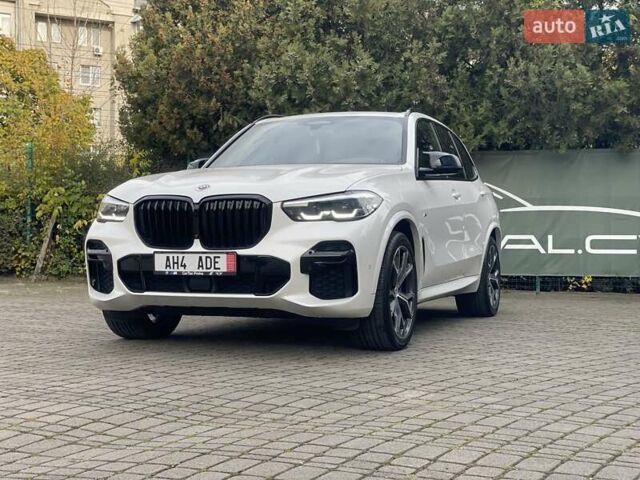БМВ Х5 2022 в Черновцах на Automoto.ua Белый БМВ Х5, объемом двигателя 3 л и пробегом 95 тыс. км за 73000 $, фото 6 на Automoto.ua