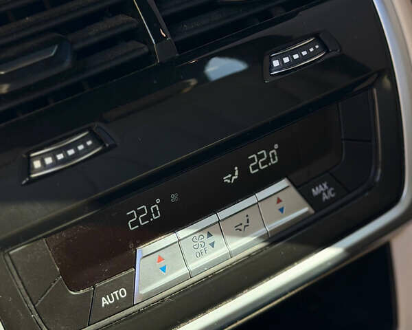 Белый БМВ Х5, объемом двигателя 3 л и пробегом 48 тыс. км за 65500 $, фото 14 на Automoto.ua