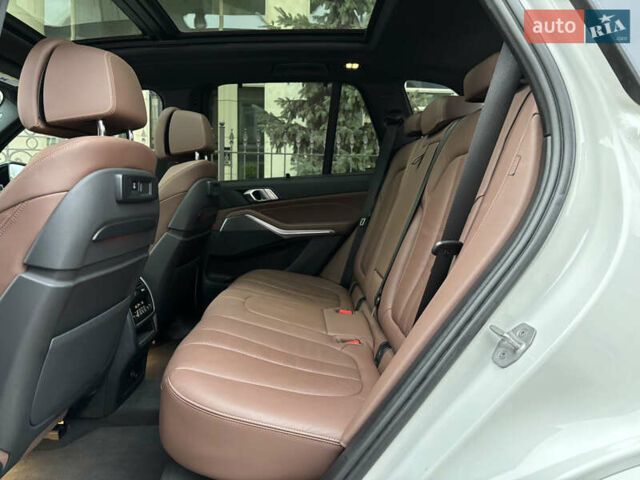 Білий БМВ Х5, об'ємом двигуна 3 л та пробігом 46 тис. км за 77500 $, фото 14 на Automoto.ua
