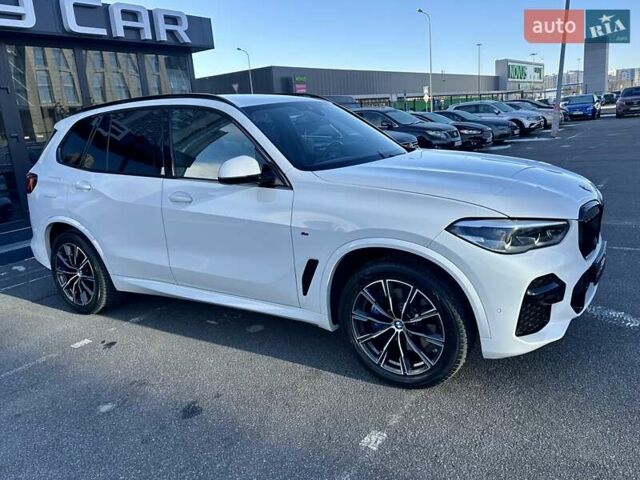 Белый БМВ Х5, объемом двигателя 3 л и пробегом 72 тыс. км за 67900 $, фото 22 на Automoto.ua
