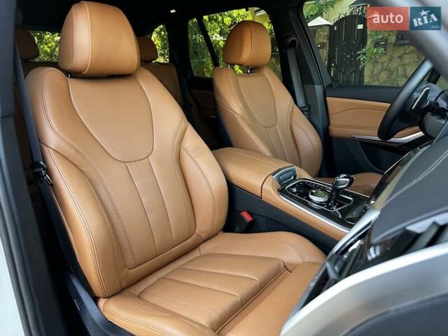 Белый БМВ Х5, объемом двигателя 3 л и пробегом 27 тыс. км за 67500 $, фото 38 на Automoto.ua