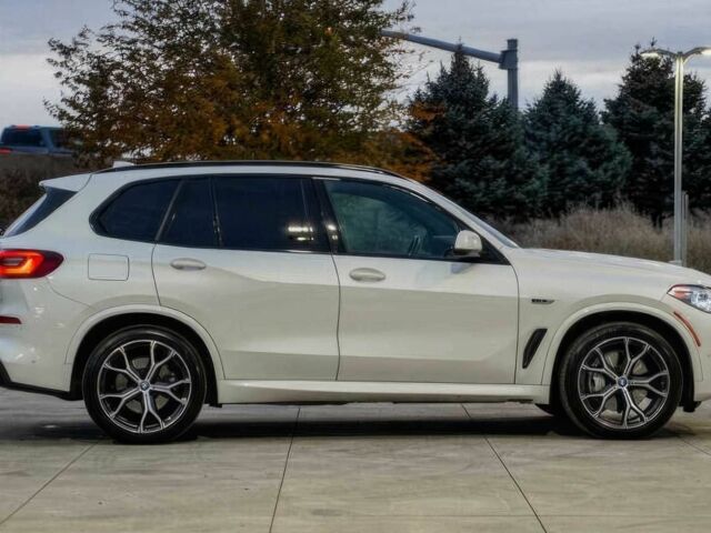 Белый БМВ Х5, объемом двигателя 3 л и пробегом 28 тыс. км за 43600 $, фото 3 на Automoto.ua