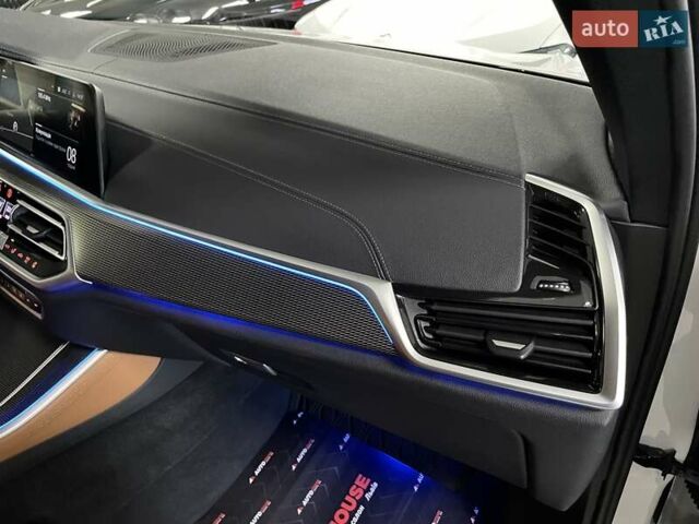 Белый БМВ Х5, объемом двигателя 2.99 л и пробегом 114 тыс. км за 68700 $, фото 43 на Automoto.ua