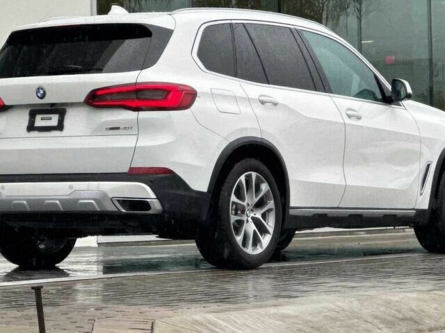 Белый БМВ Х5, объемом двигателя 3 л и пробегом 23 тыс. км за 25000 $, фото 4 на Automoto.ua