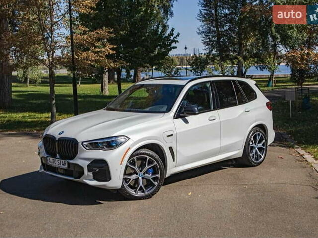 Белый БМВ Х5, объемом двигателя 3 л и пробегом 63 тыс. км за 74900 $, фото 9 на Automoto.ua