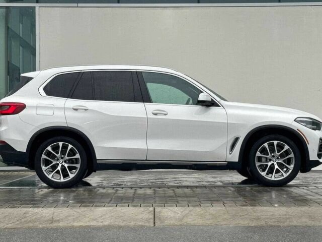 Белый БМВ Х5, объемом двигателя 3 л и пробегом 23 тыс. км за 25000 $, фото 3 на Automoto.ua