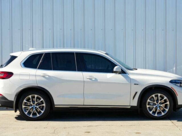 Белый БМВ Х5, объемом двигателя 3 л и пробегом 16 тыс. км за 45500 $, фото 3 на Automoto.ua