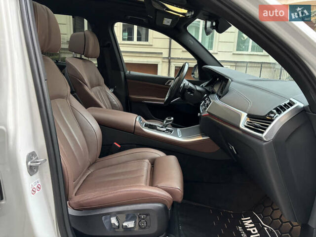 Білий БМВ Х5, об'ємом двигуна 3 л та пробігом 46 тис. км за 77500 $, фото 12 на Automoto.ua