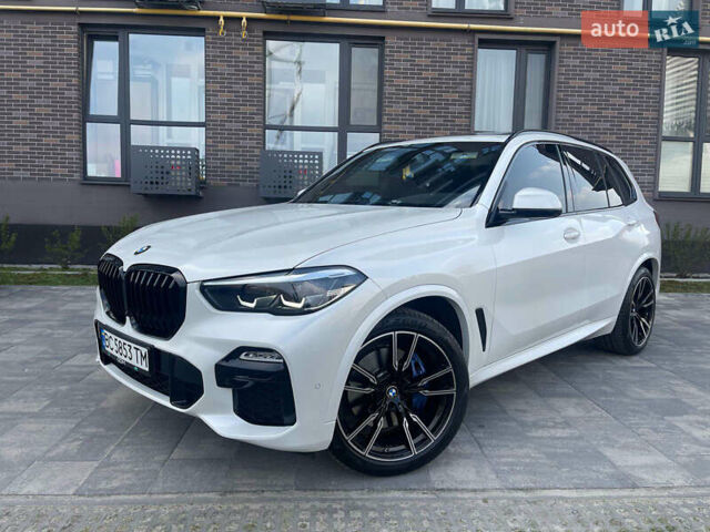 Белый БМВ Х5, объемом двигателя 3 л и пробегом 15 тыс. км за 68100 $, фото 4 на Automoto.ua