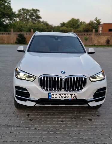 Белый БМВ Х5, объемом двигателя 3 л и пробегом 31 тыс. км за 72500 $, фото 15 на Automoto.ua