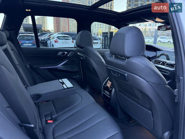 Белый БМВ Х5, объемом двигателя 3 л и пробегом 90 тыс. км за 69000 $, фото 47 на Automoto.ua