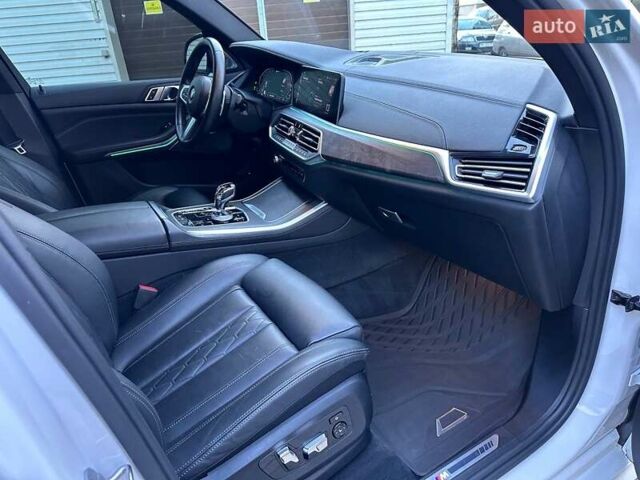 Білий БМВ Х5, об'ємом двигуна 3 л та пробігом 40 тис. км за 75000 $, фото 31 на Automoto.ua