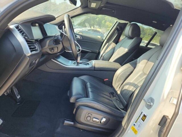 Белый БМВ Х5, объемом двигателя 3 л и пробегом 51 тыс. км за 23000 $, фото 5 на Automoto.ua