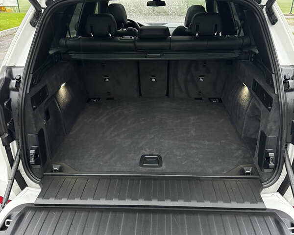 Белый БМВ Х5, объемом двигателя 3 л и пробегом 19 тыс. км за 57000 $, фото 22 на Automoto.ua