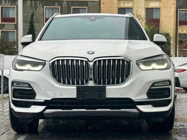 Белый БМВ Х5, объемом двигателя 3 л и пробегом 23 тыс. км за 25000 $, фото 1 на Automoto.ua
