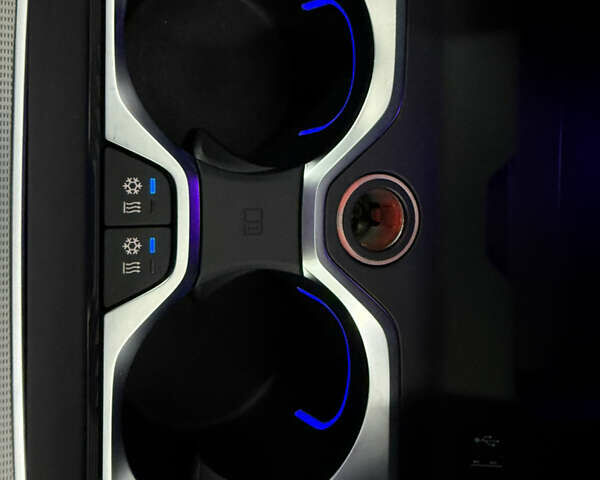 Белый БМВ Х5, объемом двигателя 3 л и пробегом 43 тыс. км за 62500 $, фото 34 на Automoto.ua