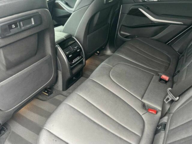 Белый БМВ Х5, объемом двигателя 3 л и пробегом 23 тыс. км за 25000 $, фото 14 на Automoto.ua