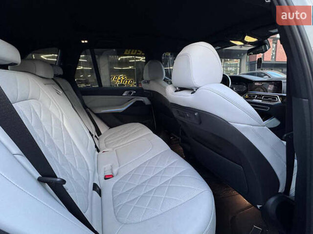 Белый БМВ Х5, объемом двигателя 3 л и пробегом 17 тыс. км за 68000 $, фото 19 на Automoto.ua