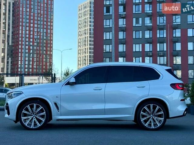 Белый БМВ Х5, объемом двигателя 3 л и пробегом 90 тыс. км за 69000 $, фото 9 на Automoto.ua