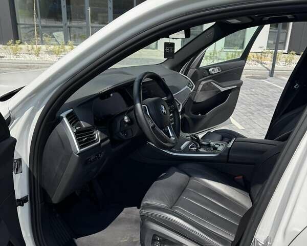 Белый БМВ Х5, объемом двигателя 3 л и пробегом 43 тыс. км за 66000 $, фото 12 на Automoto.ua