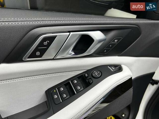 Белый БМВ Х5, объемом двигателя 3 л и пробегом 17 тыс. км за 68000 $, фото 26 на Automoto.ua