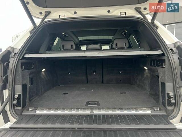 Белый БМВ Х5, объемом двигателя 3 л и пробегом 44 тыс. км за 66290 $, фото 41 на Automoto.ua