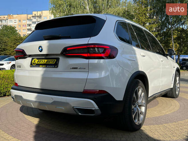 Белый БМВ Х5, объемом двигателя 3 л и пробегом 30 тыс. км за 73500 $, фото 6 на Automoto.ua