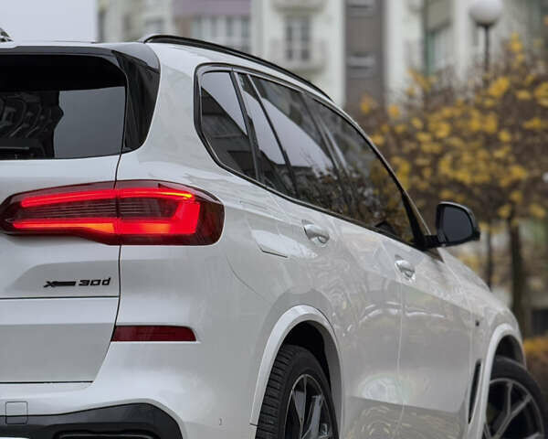 Білий БМВ Х5, об'ємом двигуна 2.99 л та пробігом 20 тис. км за 88999 $, фото 22 на Automoto.ua