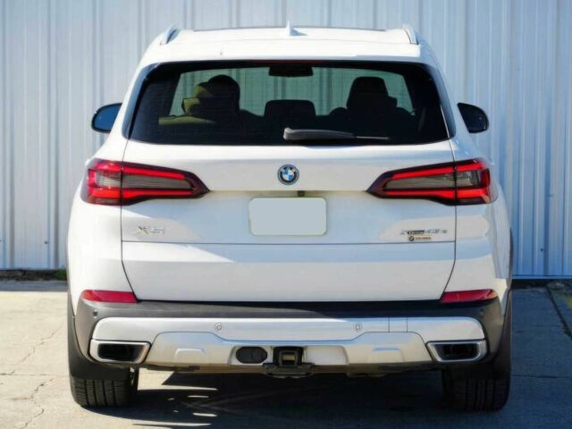 Белый БМВ Х5, объемом двигателя 3 л и пробегом 16 тыс. км за 45500 $, фото 6 на Automoto.ua