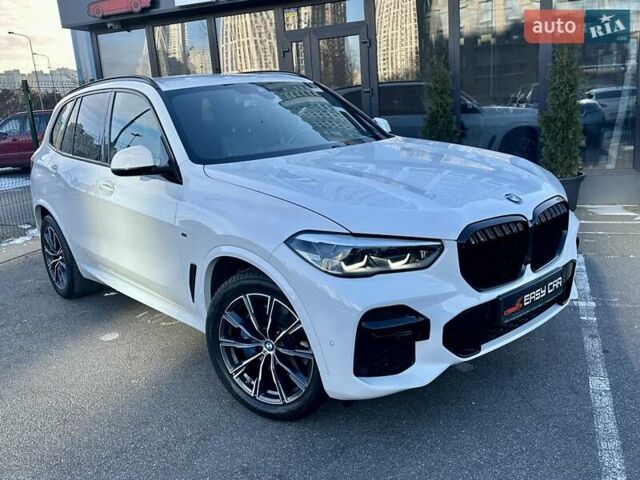Белый БМВ Х5, объемом двигателя 3 л и пробегом 72 тыс. км за 67900 $, фото 10 на Automoto.ua