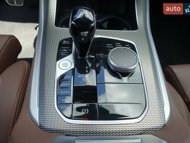 Белый БМВ Х5, объемом двигателя 3 л и пробегом 14 тыс. км за 81693 $, фото 11 на Automoto.ua