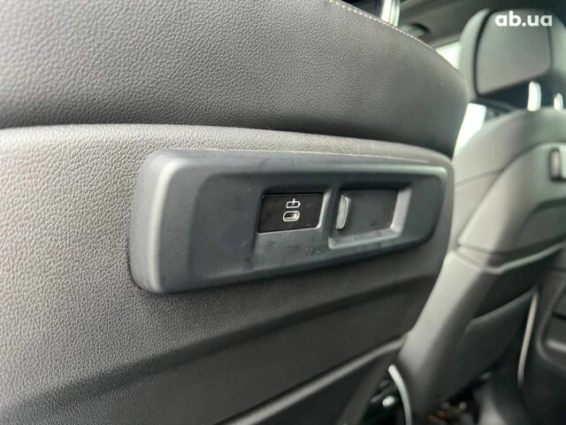 Білий БМВ Х5, об'ємом двигуна 3 л та пробігом 44 тис. км за 66290 $, фото 39 на Automoto.ua