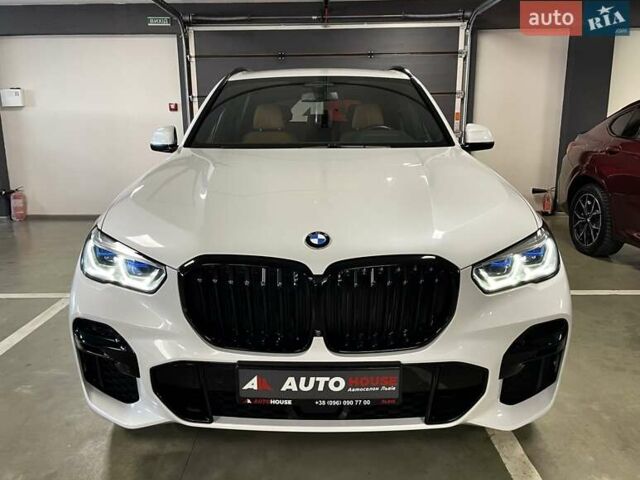 Белый БМВ Х5, объемом двигателя 2.99 л и пробегом 114 тыс. км за 68700 $, фото 4 на Automoto.ua