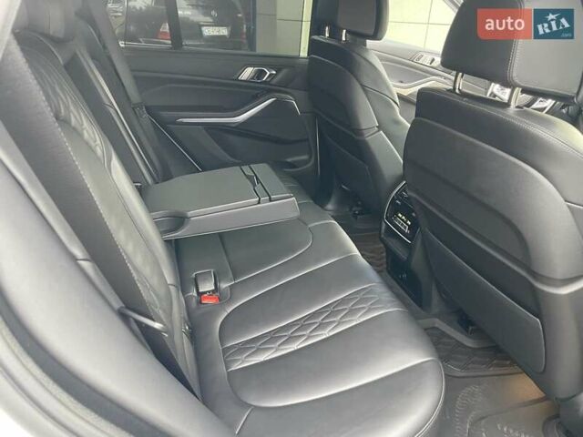 Белый БМВ Х5, объемом двигателя 3 л и пробегом 95 тыс. км за 73500 $, фото 33 на Automoto.ua