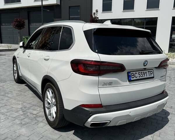 Белый БМВ Х5, объемом двигателя 3 л и пробегом 43 тыс. км за 66000 $, фото 42 на Automoto.ua