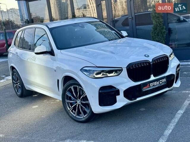 Белый БМВ Х5, объемом двигателя 3 л и пробегом 72 тыс. км за 67900 $, фото 2 на Automoto.ua