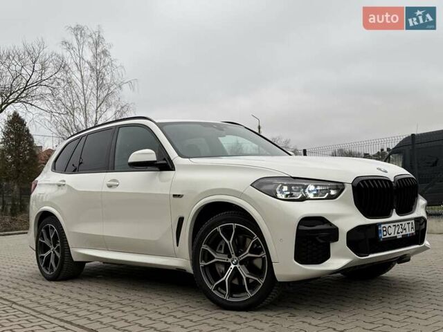 Білий БМВ Х5, об'ємом двигуна 3 л та пробігом 39 тис. км за 71000 $, фото 3 на Automoto.ua