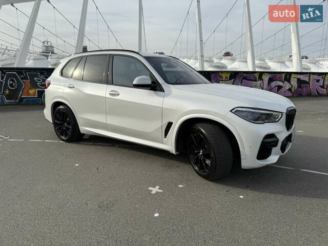 Белый БМВ Х5, объемом двигателя 3 л и пробегом 53 тыс. км за 88000 $, фото 3 на Automoto.ua