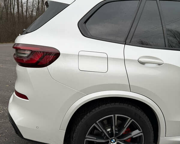 Білий БМВ Х5, об'ємом двигуна 3 л та пробігом 92 тис. км за 72000 $, фото 6 на Automoto.ua