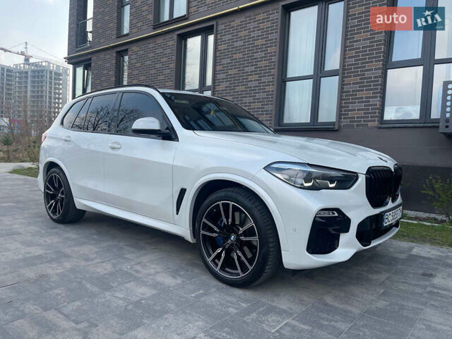 Белый БМВ Х5, объемом двигателя 3 л и пробегом 15 тыс. км за 68100 $, фото 15 на Automoto.ua